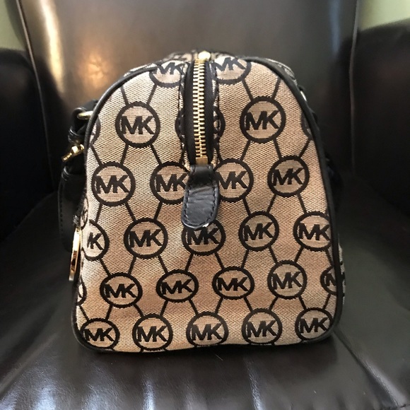 Michael Kors Purse - Picture 2 of 4
